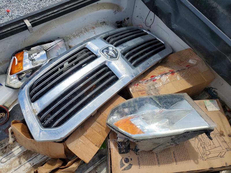 Photo 12 from auction – 2015 RAM 1500 with VIN 1C6RR7LTXFS744771
