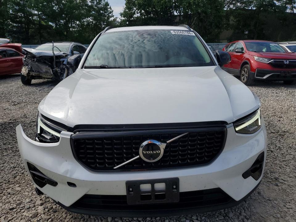 Photo 5 from auction – 2024 VOLVO XC40 with VIN YV4L12UL8R2347875
