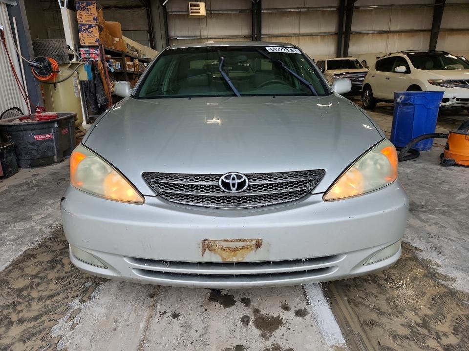 Photo 5 from auction – 2004 TOYOTA CAMRY with VIN 4T1BF32K34U067970