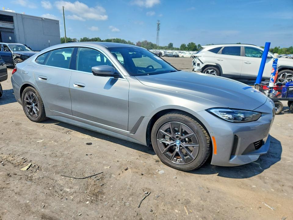 صورة رقم 4 من المزاد - 2024 BMW I4 مع VIN WBY43AW03RFS84531