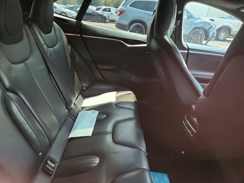 Photo 10 from auction – 2015 TESLA MODEL S with VIN 5YJSA1H25FFP74031