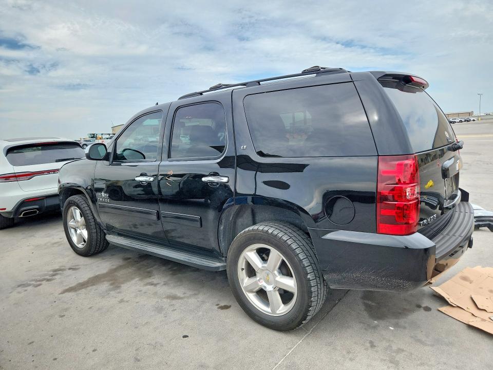 Photo 2 from auction – 2013 CHEVROLET TAHOE with VIN 1GNSCBE02DR346922