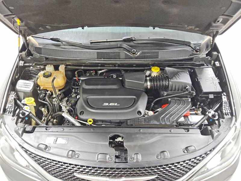 Снимка 12 от търг – 2017 CHRYSLER PACIFICA с VIN 2C4RC1BG5HR846737