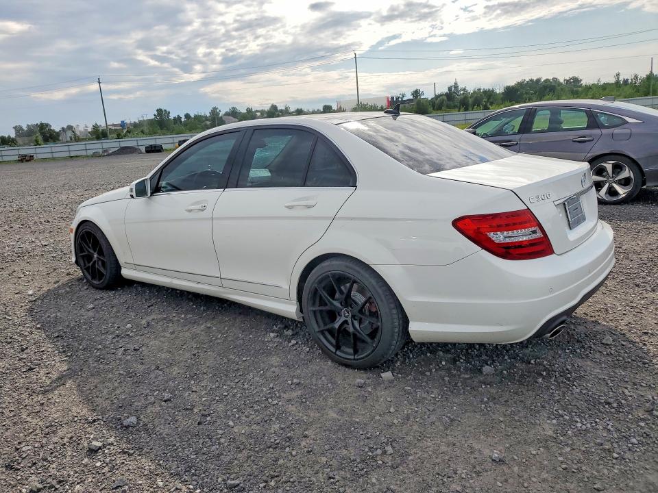 Photo 2 from auction – 2014 MERCEDES-BENZ C with VIN WDDGF8AB8EA960590