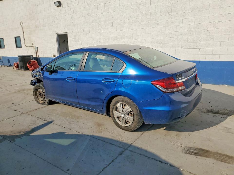 Photo 2 from auction – 2015 HONDA CIVIC with VIN 2HGFB2F54FH556580
