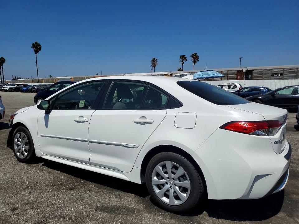 Photo 2 from auction – 2021 TOYOTA COROLLA with VIN JTDEPMAE3MJ178214