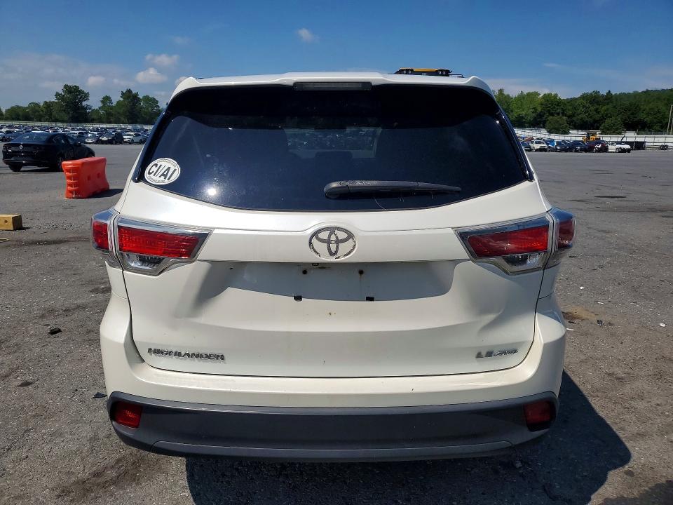 Photo 6 from auction – 2015 TOYOTA HIGHLANDER with VIN 5TDBKRFHXFS073676