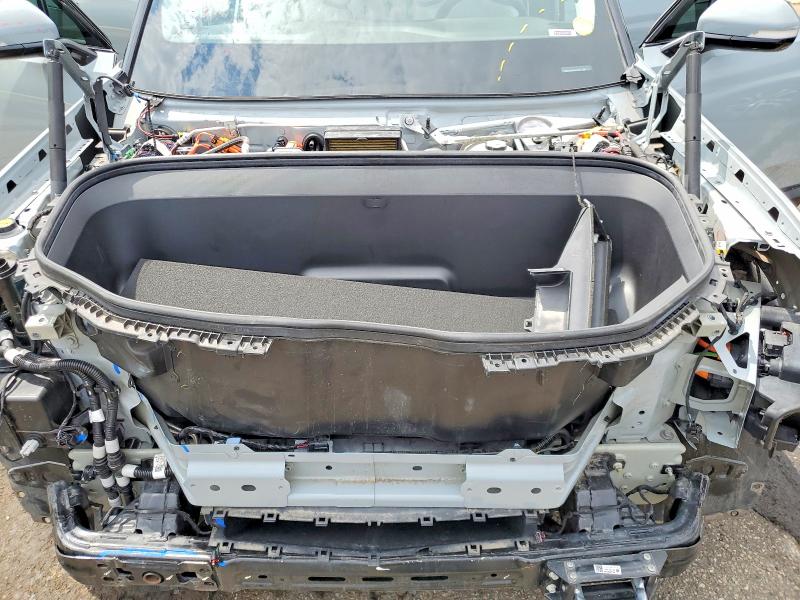 Photo 11 from auction – 2023 RIVIAN R1S with VIN 7PDSGABA0PN024532