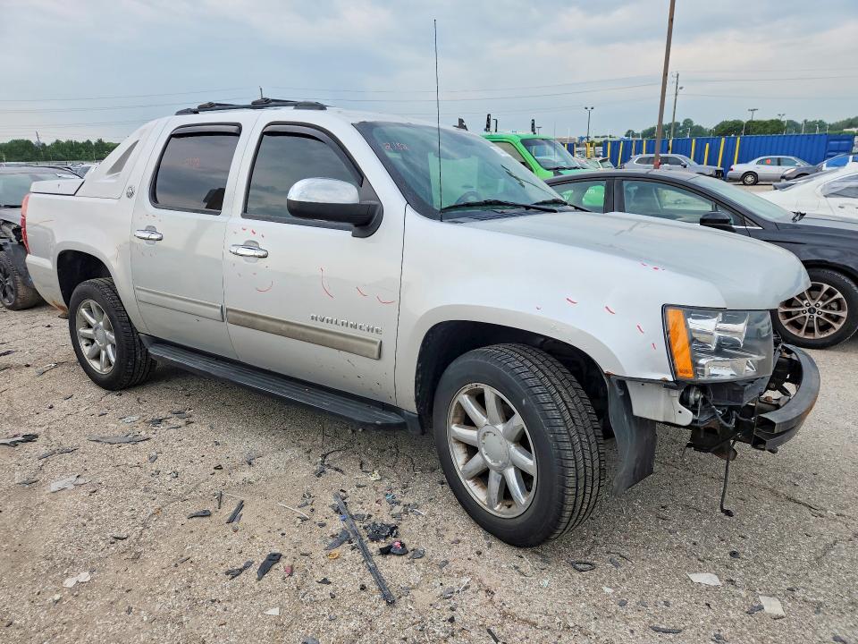 Zdjęcie 4 z aukcji – 2013 CHEVROLET AVALANCHE z VIN 3GNTKFE71DG251005