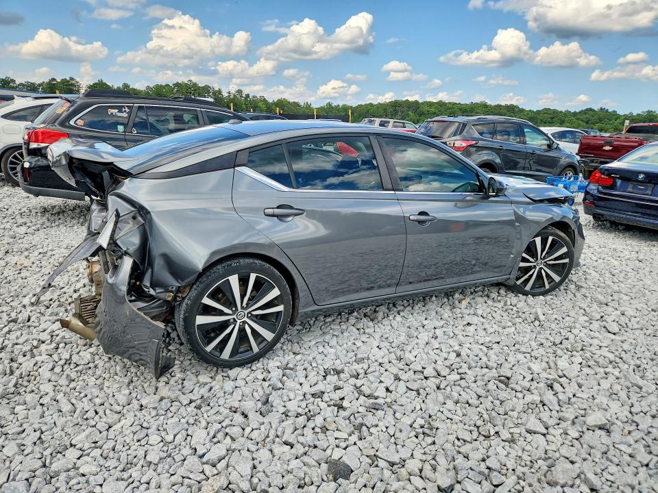 Photo 3 from auction – 2019 NISSAN ALTIMA with VIN 1N4BL4CV0KC107667