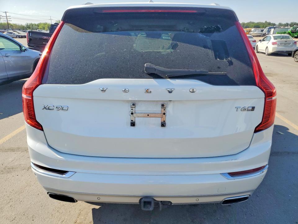 Photo 6 from auction – 2016 VOLVO XC90 with VIN YV4A22PL0G1048237