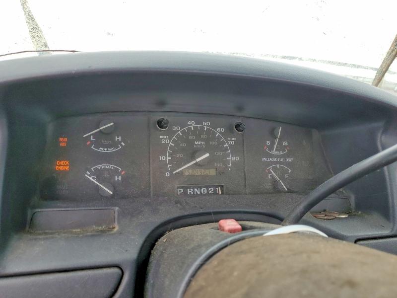 Photo 9 from auction – 1992 FORD F150 with VIN 2FTEF15Y4NCA59979