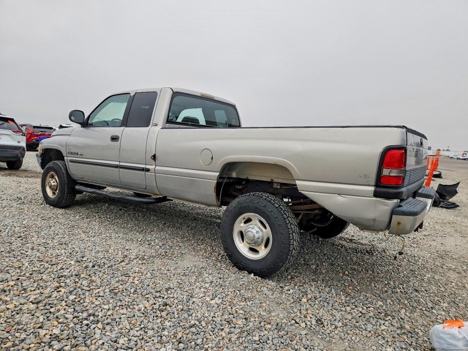 Photo 2 from auction – 2001 DODGE RAM 2500 with VIN 1B7KF23Z21J252826