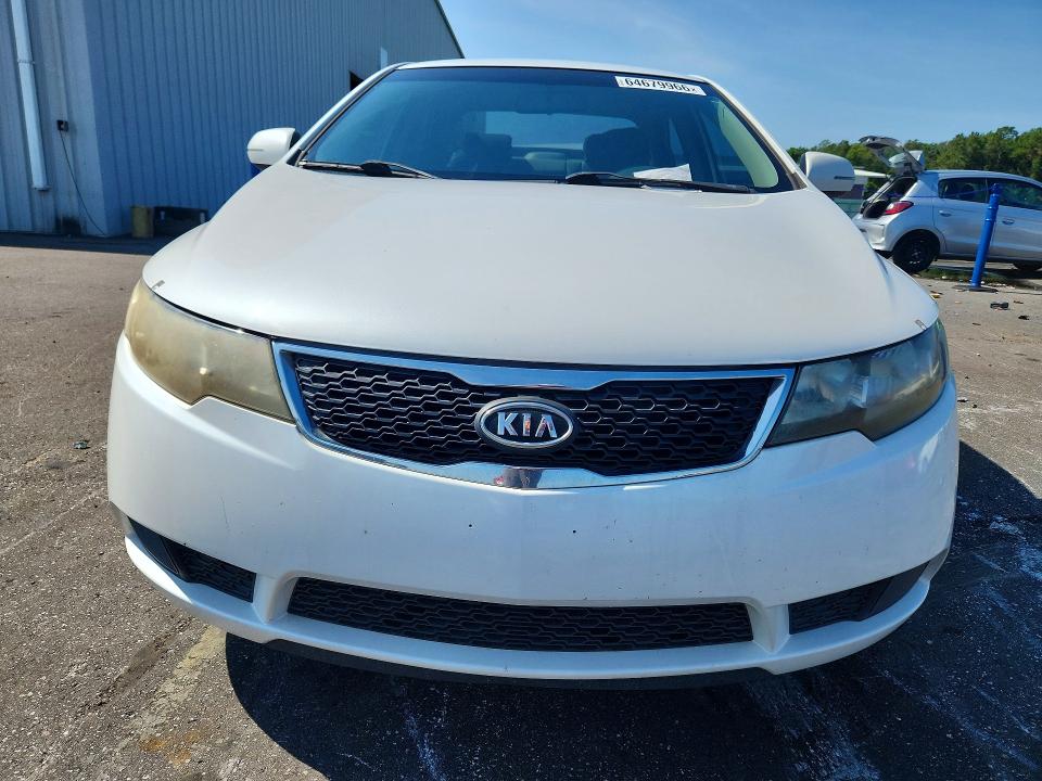 Zdjęcie 5 z aukcji – 2013 KIA FORTE z VIN KNAFU4A21D5654453