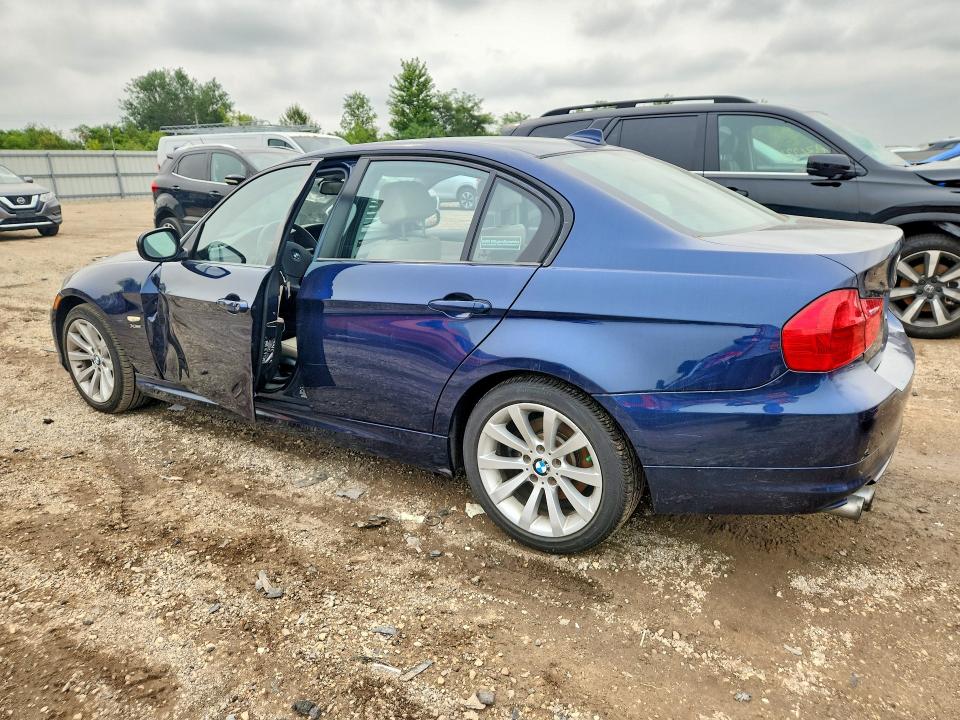 Photo 2 from auction – 2011 BMW 328 with VIN WBAPK7C53BF087205