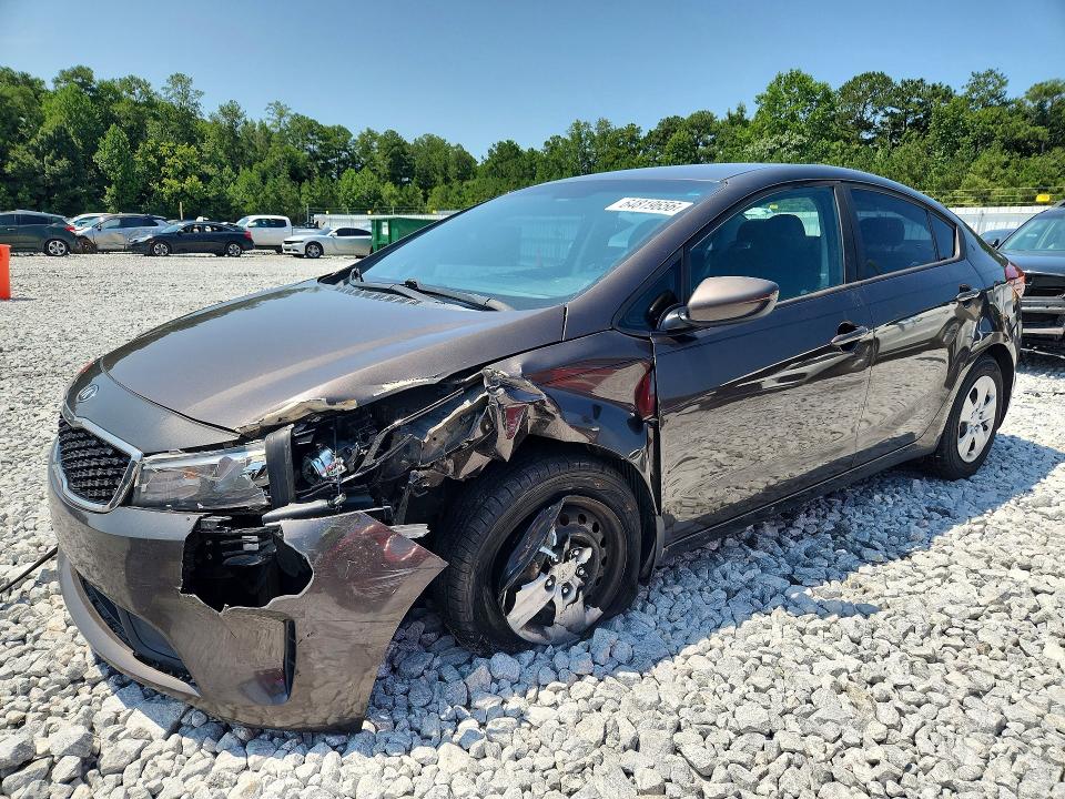 KIA FORTE 2018 с VIN 3KPFK4A73JE175357 - Фото с аукциона
