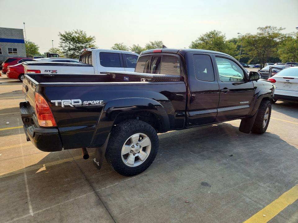 Снимка 3 от търг – 2014 TOYOTA TACOMA с VIN 5TFUU4EN9EX095416