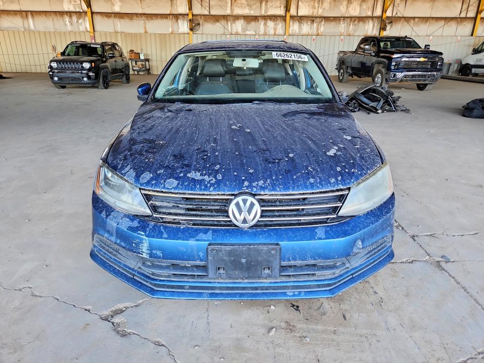 Photo 5 from auction – 2017 VOLKSWAGEN JETTA with VIN 3VWDB7AJ0HM225309