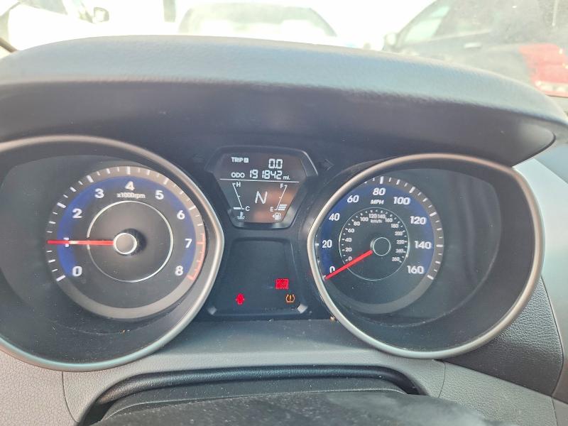 Photo 9 from auction – 2011 HYUNDAI ELANTRA with VIN 5NPDH4AEXBH026185