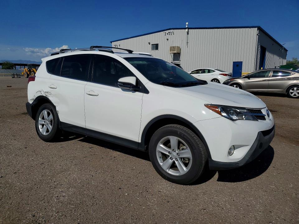 Photo 4 from auction – 2014 TOYOTA RAV4 with VIN JTMWFREV1ED034241