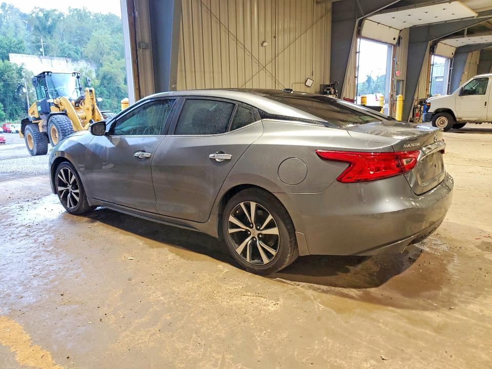 Photo 2 from auction – 2017 NISSAN MAXIMA with VIN 1N4AA6AP3HC451715
