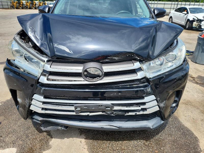 Photo 11 from auction – 2019 TOYOTA HIGHLANDER with VIN 5TDBZRFH0KS969166