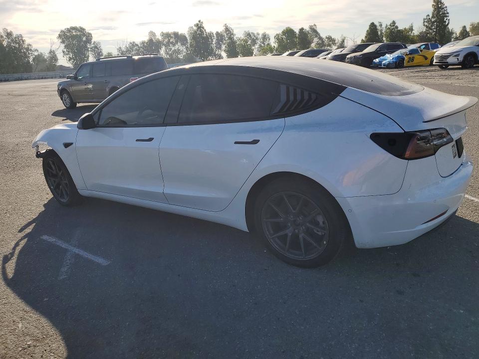 صورة رقم 2 من المزاد - 2022 TESLA MODEL 3 مع VIN 5YJ3E1EBXNF222276