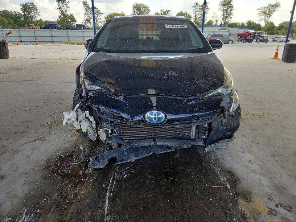 Photo 5 from auction – 2016 TOYOTA PRIUS with VIN JTDKARFUXG3028966