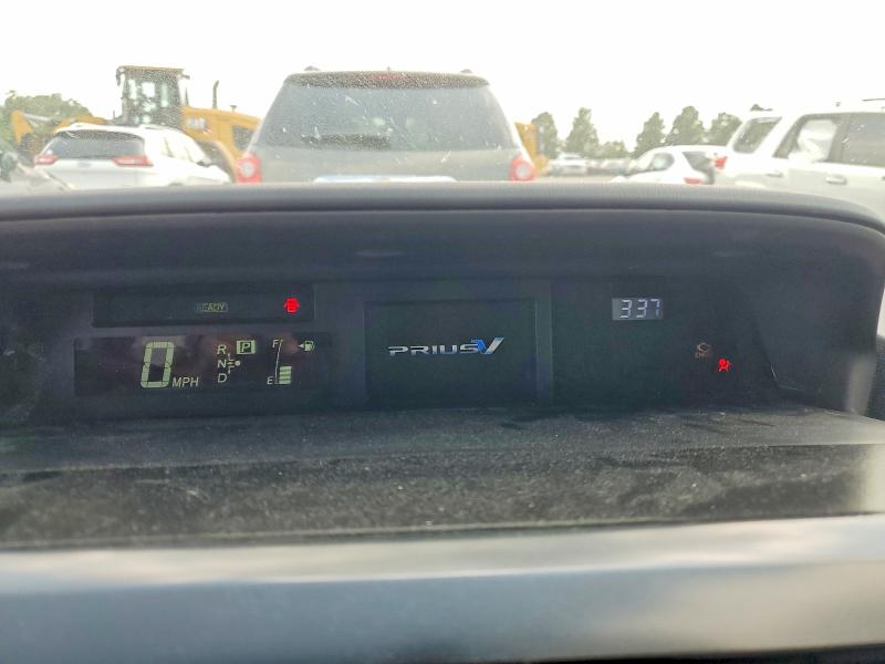 Photo 9 from auction – 2015 TOYOTA PRIUS V with VIN JTDZN3EU5FJ016767