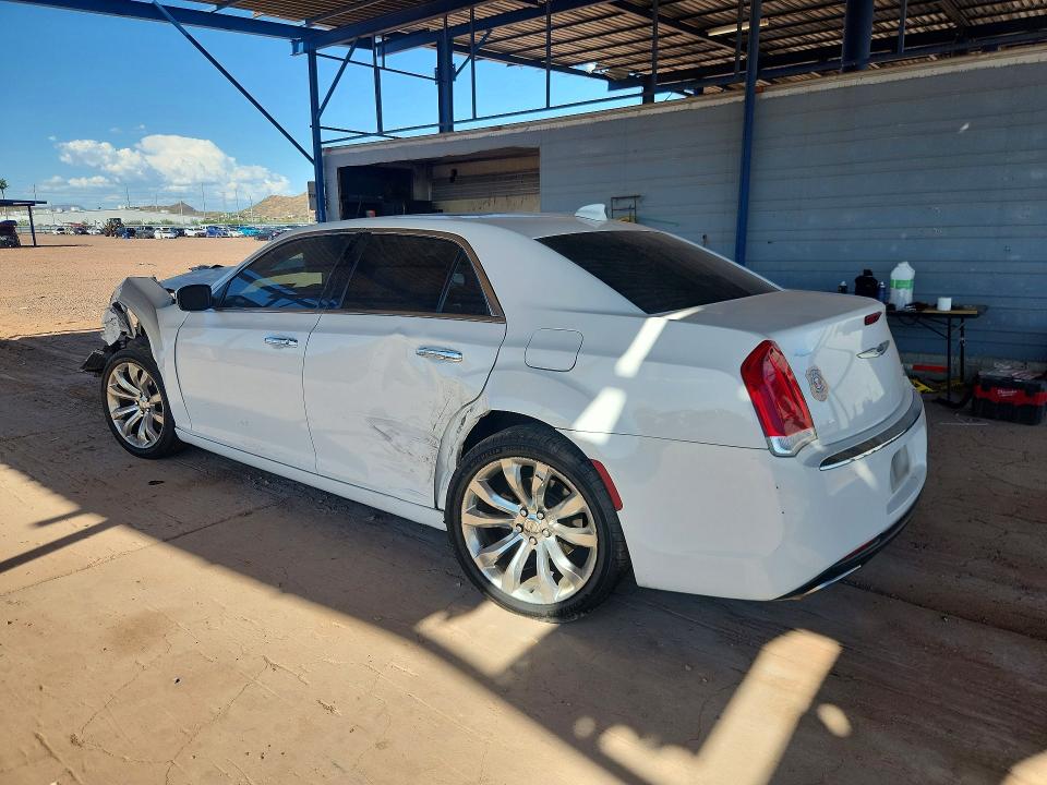 Photo 2 from auction – 2019 CHRYSLER 300 with VIN 2C3CCAEG2KH631299