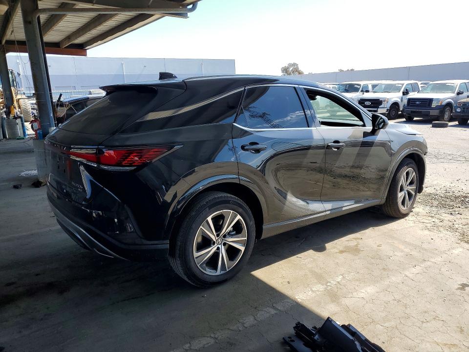 Foto 3 de la subasta – 2026 LEXUS RX 350H con VIN 2T2BBMCA7TC122083