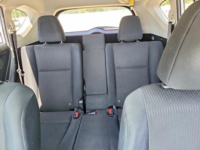 Photo 10 from auction – 2017 TOYOTA RAV4 with VIN JTMZFREV6HJ109082