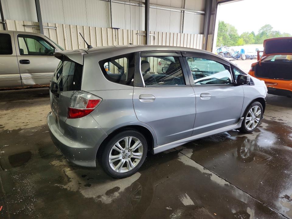 Photo 3 from auction – 2010 HONDA FIT with VIN JHMGE8H42AC003972