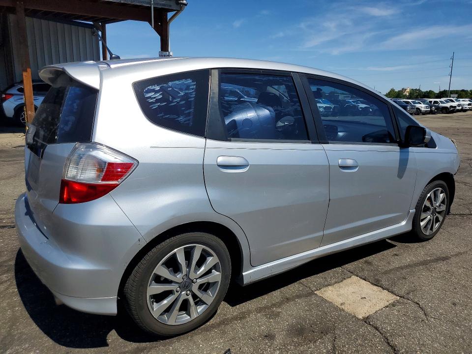 Photo 3 from auction – 2013 HONDA FIT with VIN JHMGE8H52DC023412
