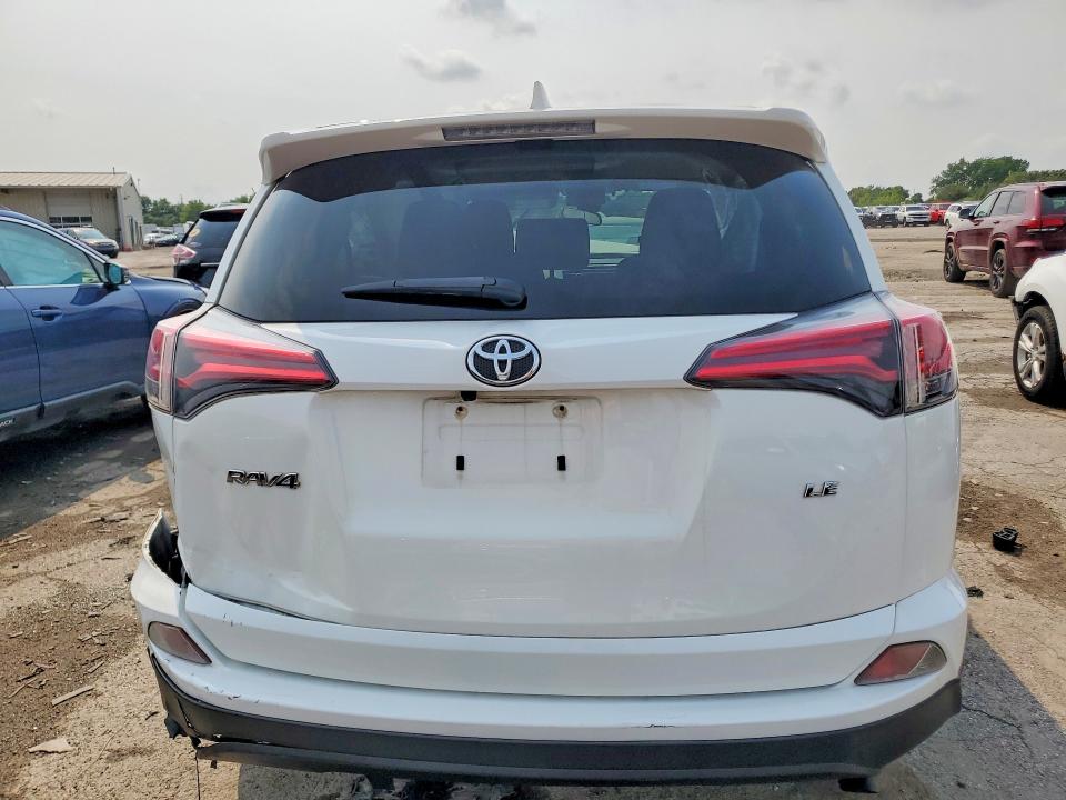 Photo 6 from auction – 2017 TOYOTA RAV4 with VIN JTMZFREV2HJ719108