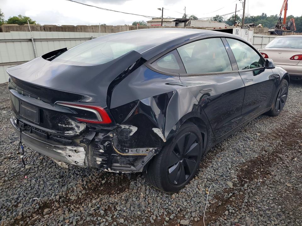 Фото 3 с аукциона – 2025 TESLA MODEL 3 с VIN 5YJ3E1EB5SF017864