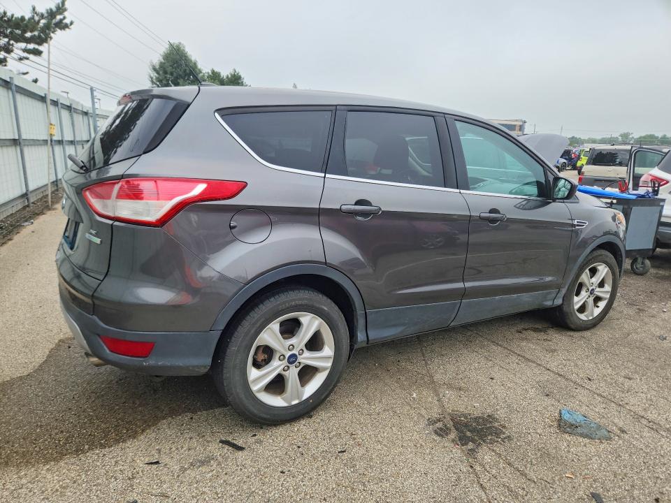Photo 3 from auction – 2015 FORD ESCAPE with VIN 1FMCU0GX2FUC90307