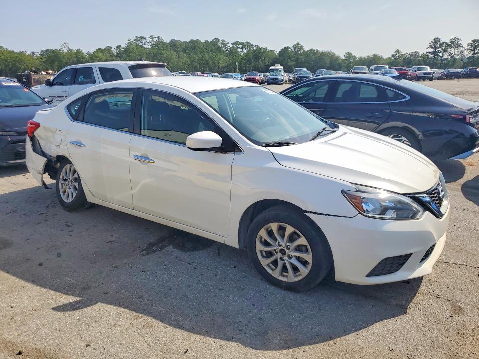 Photo 4 from auction – 2018 NISSAN SENTRA with VIN 3N1AB7AP0JY245734
