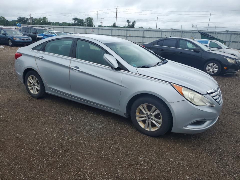 Foto 4 de la subasta – 2011 HYUNDAI SONATA con VIN 5NPEB4AC4BH289082