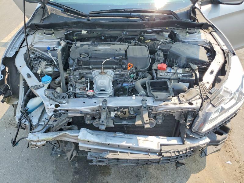 Photo 11 from auction – 2016 HONDA ACCORD with VIN 1HGCR2F33GA059419