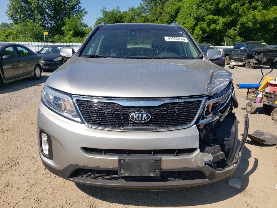 Photo 5 from auction – 2014 KIA SORENTO with VIN 5XYKUDA72EG536840