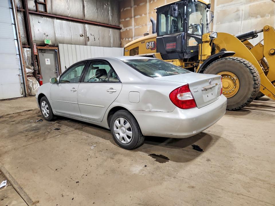 Photo 2 from auction – 2002 TOYOTA CAMRY with VIN 4T1BE32K52U042424