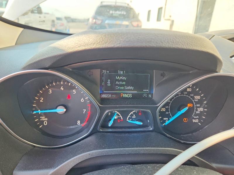 Photo 9 from auction – 2018 FORD ESCAPE with VIN 1FMCU9GD7JUB38526