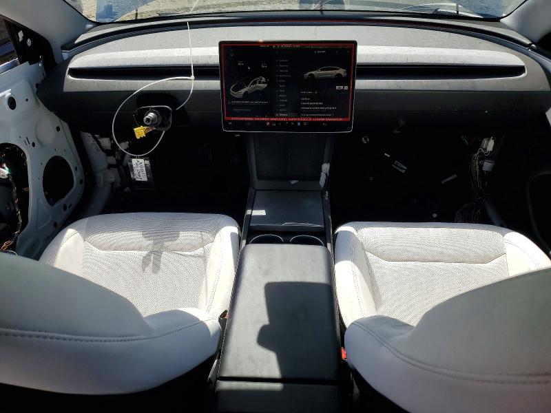 Снимка 8 от търг – 2024 TESLA MODEL 3 с VIN 5YJ3E1EA8RF866632
