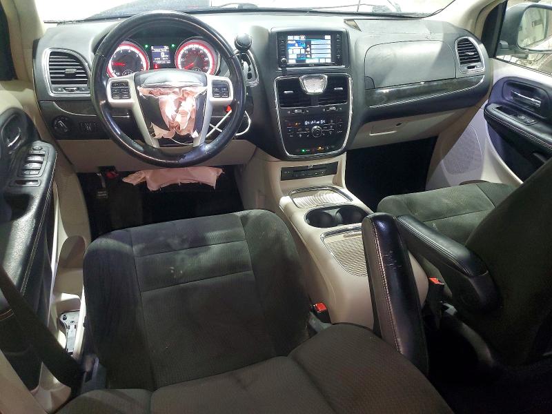 Photo 8 from auction – 2015 CHRYSLER TOWN & COUNTRY with VIN 2C4RC1BG8FR738898
