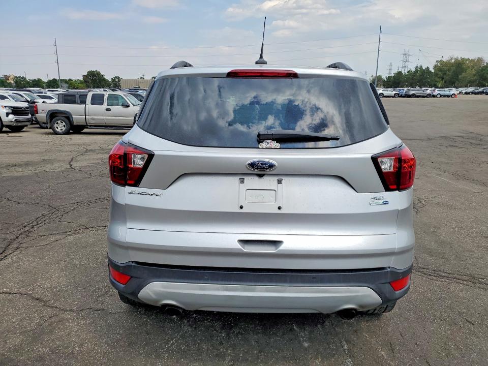 Photo 6 from auction – 2019 FORD ESCAPE with VIN 1FMCU9HD3KUC26652