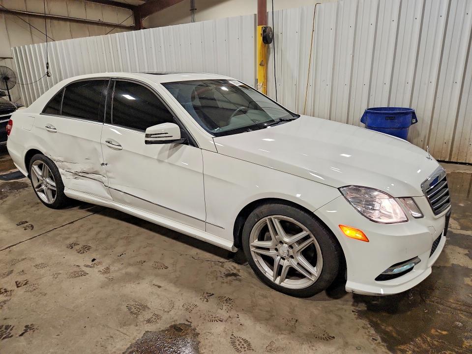 Photo 4 from auction – 2013 MERCEDES-BENZ E with VIN WDDHF8JB4DA662976