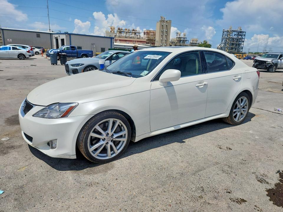 LEXUS IS 2007 with VIN JTHBE262272007785 - Photo from auction