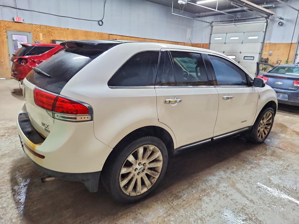 Photo 3 from auction – 2011 LINCOLN MKX with VIN 2LMDJ8JK6BBJ19282