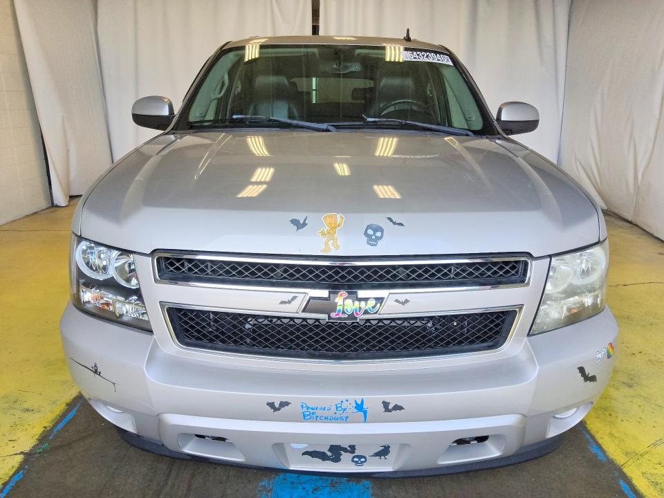 Photo 5 from auction – 2008 CHEVROLET SUBURBAN with VIN 3GNFK16358G190954